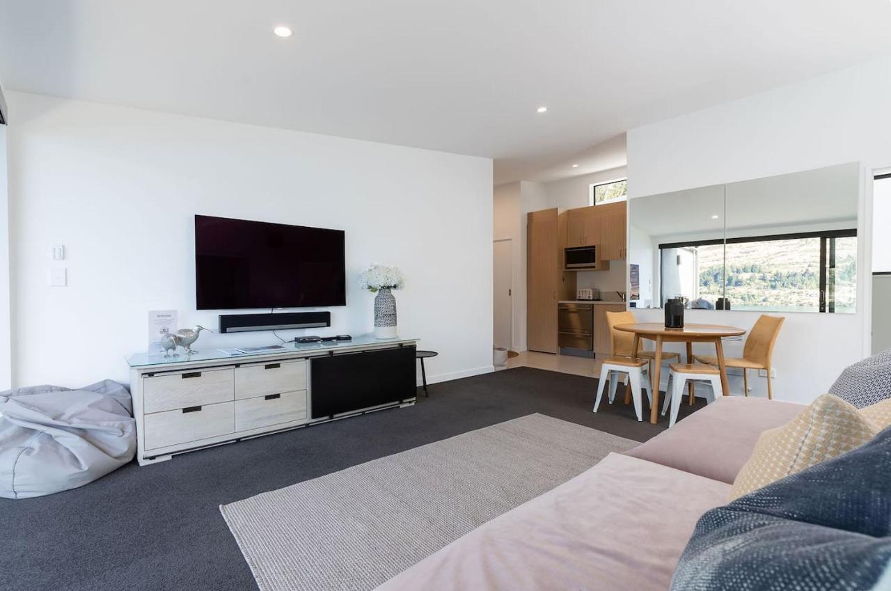 'Lakelife' Lake Front Apartment Distretto di Distretto di Queenstown Esterno foto